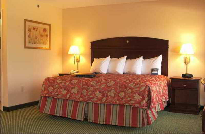 Hampton 3* Lima