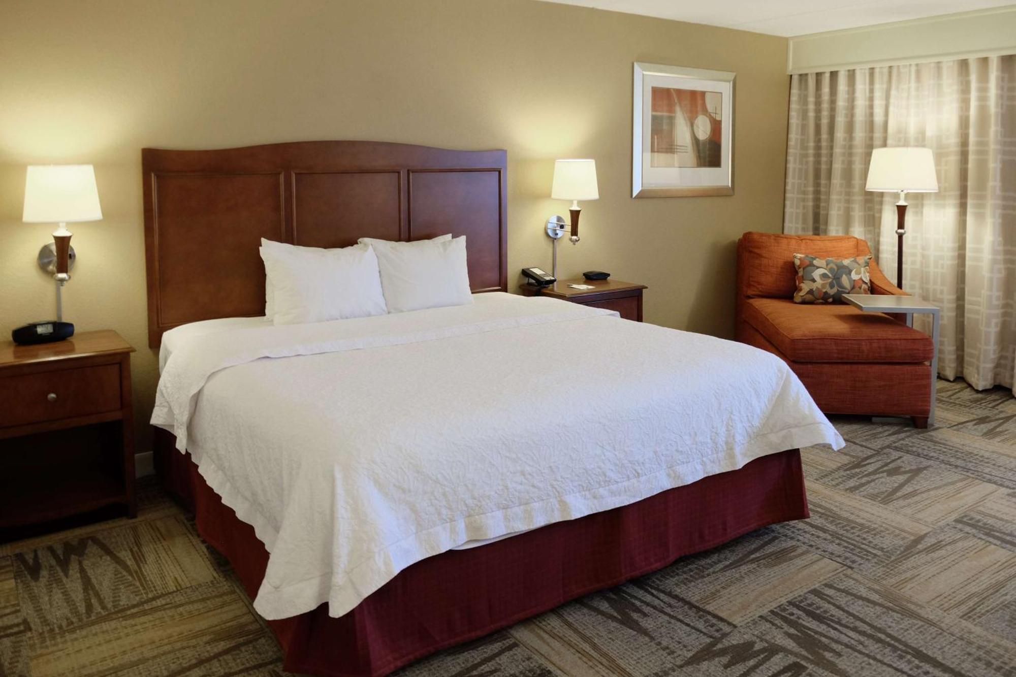 Hotel Hampton 3*