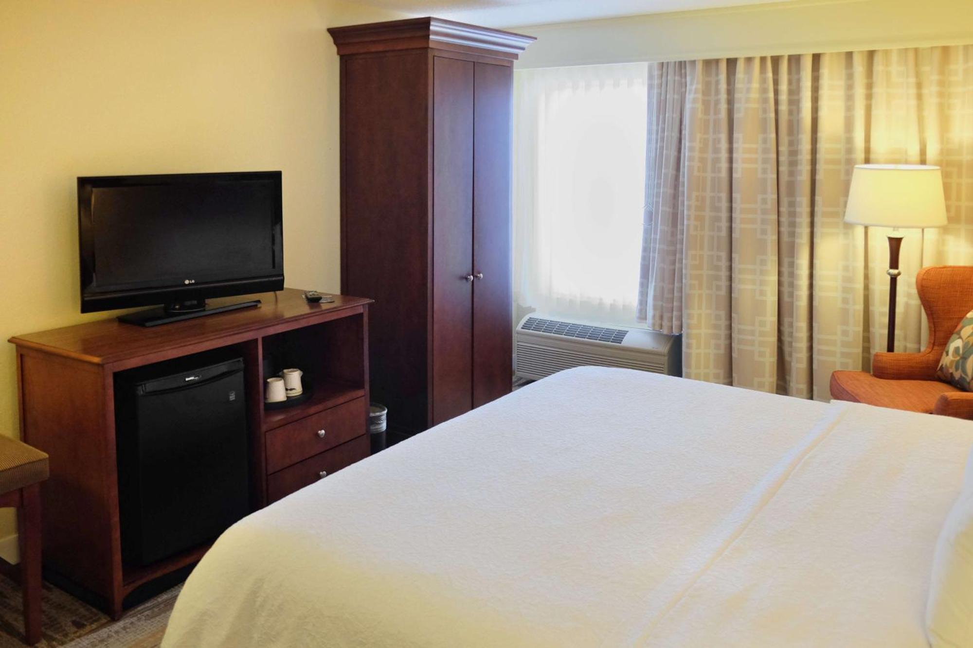 Hampton Hotel 3*