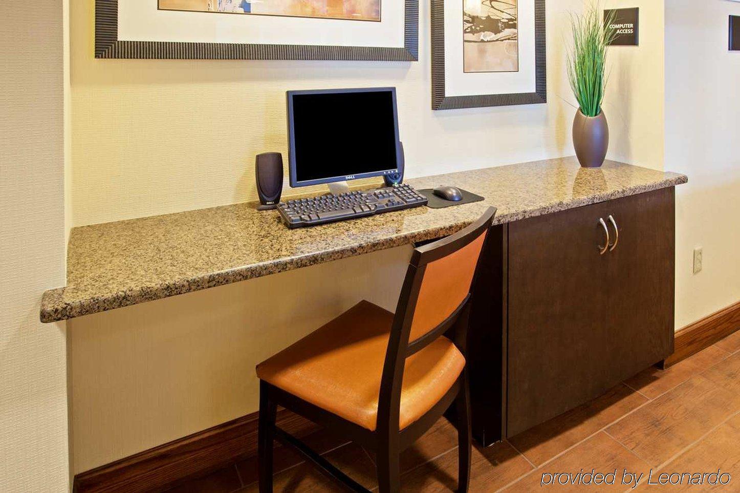 Hampton Hotel 3*